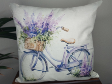 Load image into Gallery viewer, Dekokissen mit Füllung Lavendel Fahrrad 45x45cm vintage KI357
