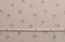 Cargar imagen en el visor de la galería, EUR 10.90/m Baumwoll- Stoffe Einhorn Sterne Punkte Beige oder Ocker zum nähen, patchen, quilten 0,50mx1,45m Art 3330
