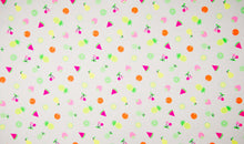 Lade das Bild in den Galerie-Viewer, EUR 11,90/m Baumwolle Früchte NEONFARBEN Lime,Orange,Pink 0,50mx1,45m Art 3264
