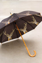 Lade das Bild in den Galerie-Viewer, Mars &amp; More Stock- Regenschirm Rothirsch Natur RS25
